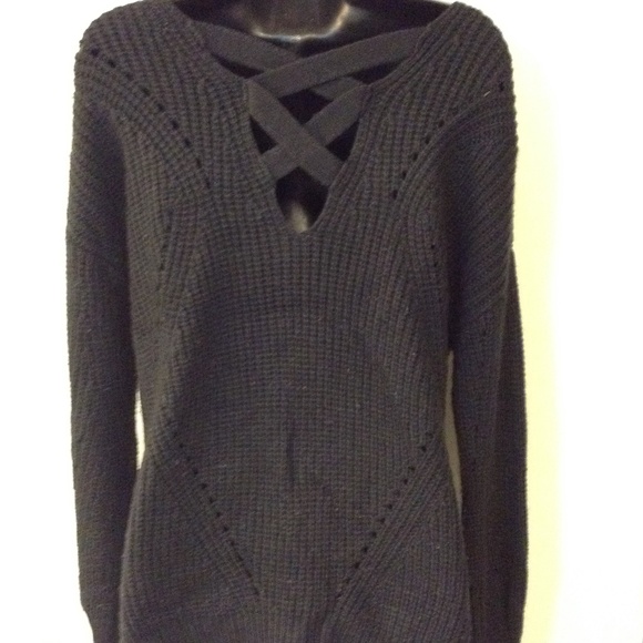 CHARMING-CHARLIE BLACK V NECK SWEATER  WITH V BACK - Picture 2 of 3